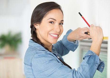 Bezinwazyjny montaż