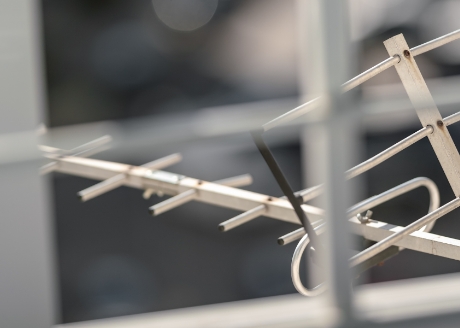 Obsługa częstotliwości VHF oraz UHF