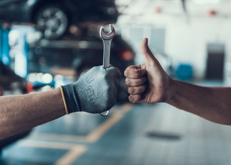 Pokrętła do gwintowników i narzynek w komplecie