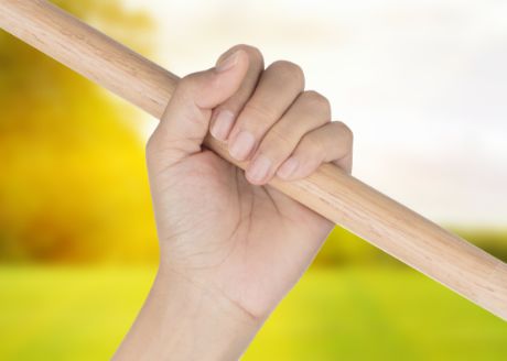 Mocna drewniana poprzeczka