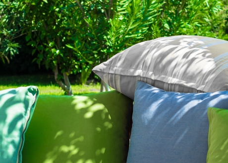 Poduszki dołączone do zestawu