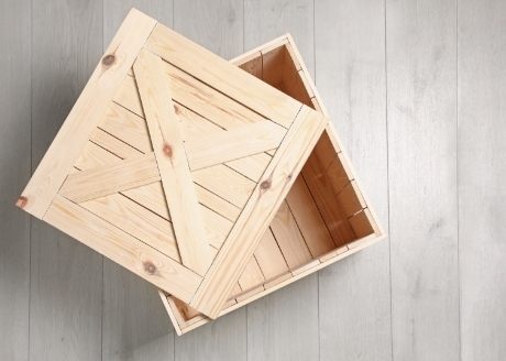 Podnóżek ze skrzynią