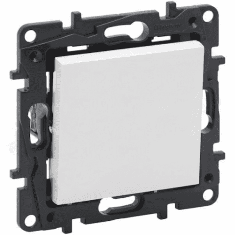 Łącznik 1-biegunowy NILOE STEP biały mat