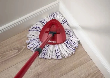 Dociera w trudno dostępne miejsca