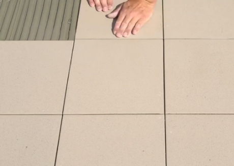 DOSKONAŁA PRZYCZEPNOŚĆ DO RÓŻNYCH PODŁOŻY