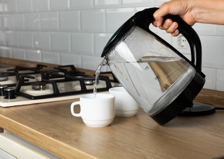 ZAPOBIEGA OSADZANIU SIĘ KAMIENIA