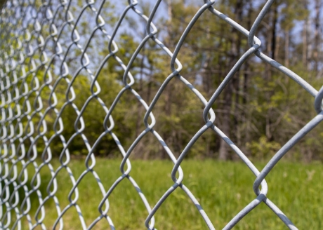 Kompatybilny z siatką