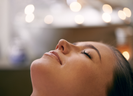 Regulacja oparcia i podnóżek