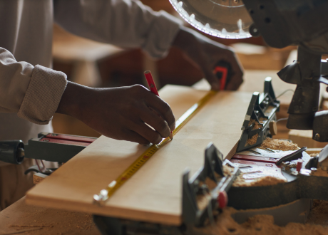 Zakres cięcia: 5 mm i 80 mm
