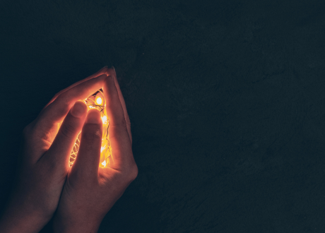 Zasilanie sieciowe z bezpiecznym kablem
