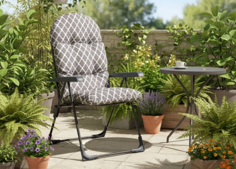 Przestronne i ergonomiczne siedzisko